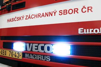 Zjistěte, co dělají v pohotovosti, a podle toho je plaťte. Soud se opřel do vedení hasičů - Novinky